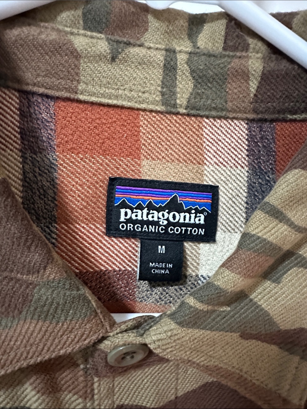 Patagonia Men's Camo Button-Up Flannel - Olive Green & Brown - Picture 2 of 6